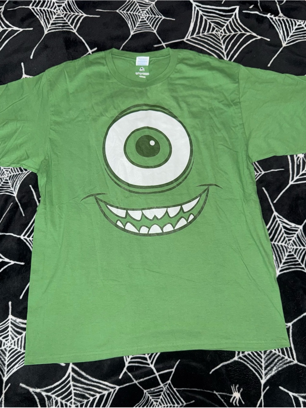 Green Mike Wazowski cotton t-shirt size XL super cutie